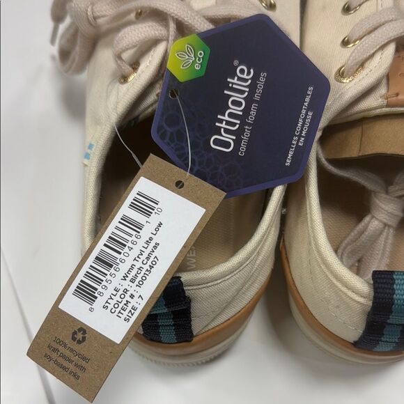 TOMS Cream Canvas Sneakers - Picture 9 of 9